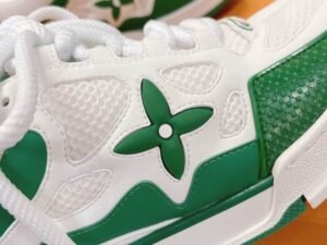 LV-sz35-46-4C-n27_1176153.jpg